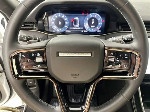 Used 2025 Land Rover Range Rover Evoque S image 21