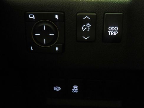 Used 2018 Lexus GX 460 Premium w/ Premium Package AWD/4WD image 37