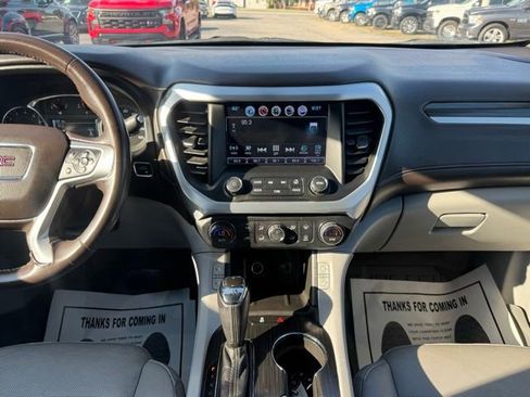 Used 2019 GMC Acadia SLT w/ LPO, Floor Liner Package FWD image 20