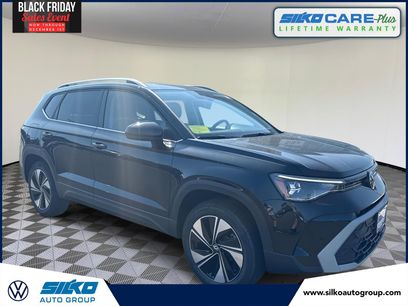 New 2025 Volkswagen Taos SE