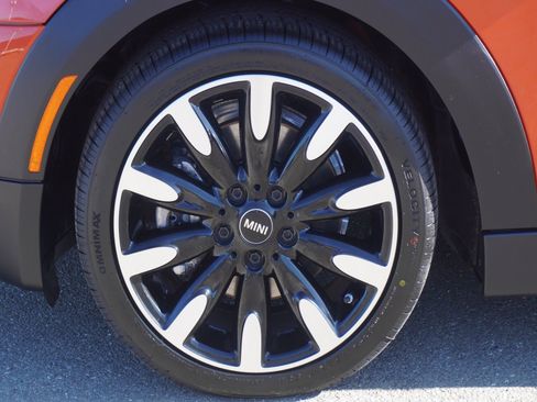 Used 2021 MINI Cooper S w/ Signature Upholstery Package FWD image 7