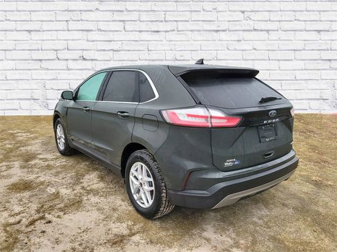 Used 2024 Ford Edge SEL image 3