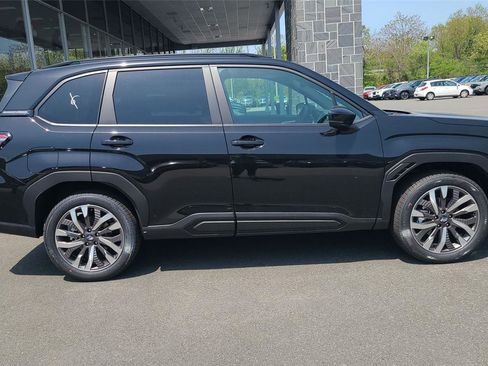 New 2026 Subaru Forester Touring AWD/4WD image 10