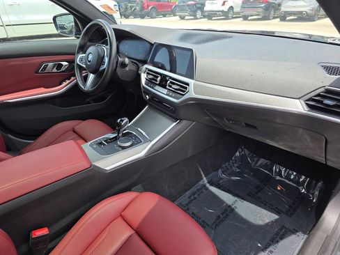 Used 2022 BMW 330i Sedan w/ M Sport Package RWD image 14