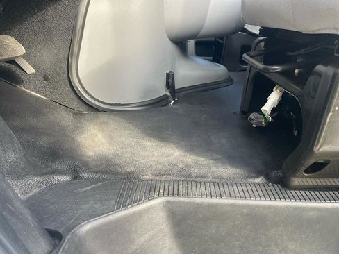 Used 2021 Ford E-350 and Econoline 350 Super Duty w/ Power Windows & Locks Group image 19