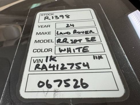 Used 2024 Land Rover Range Rover Sport SE AWD/4WD image 30