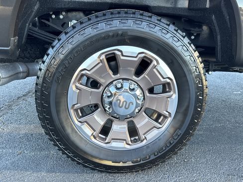 Used 2025 Ford F350 King Ranch w/ FX4 Off-Road Package image 19