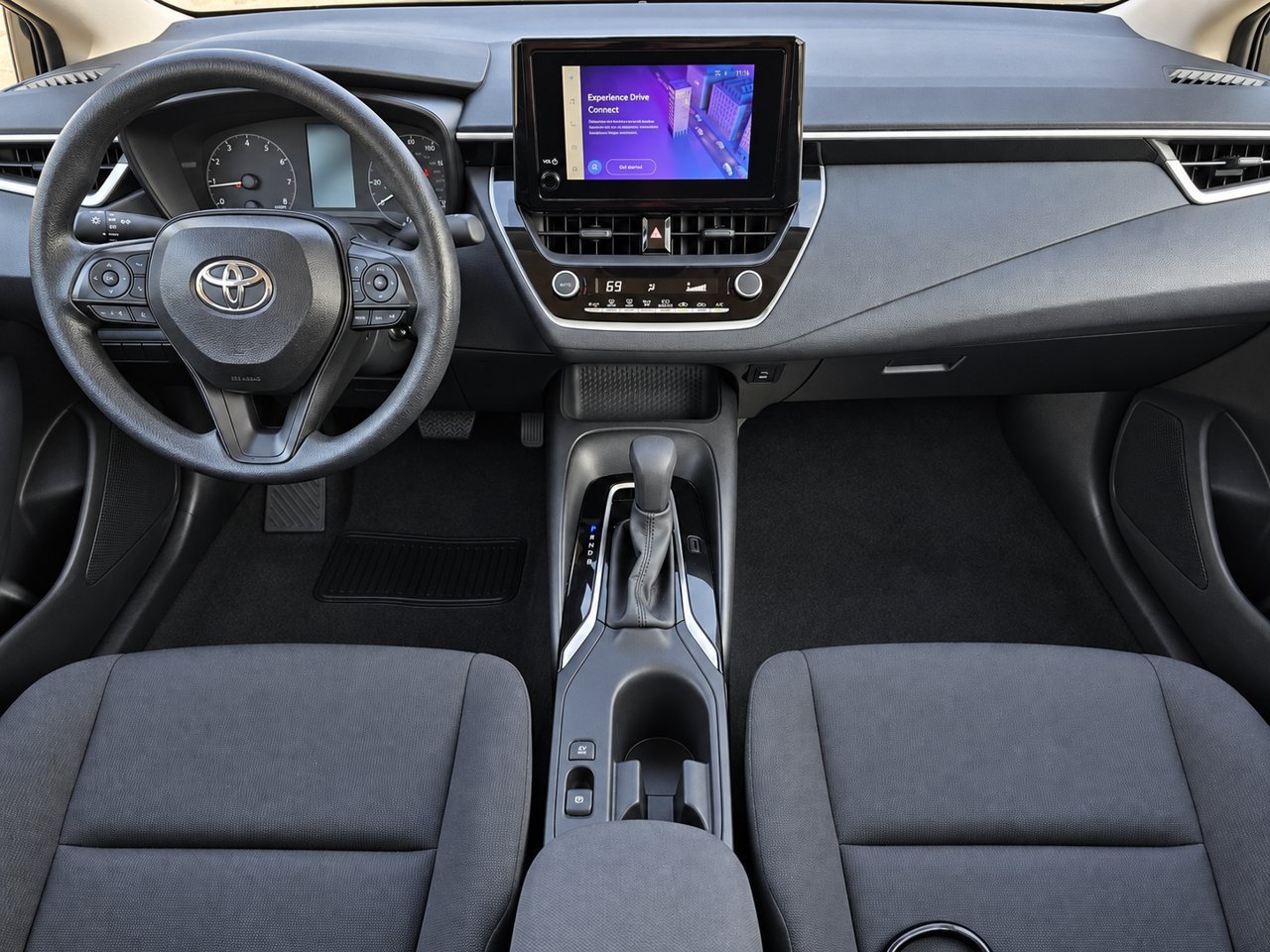 Used 2025 Toyota Corolla LE FWD image 16