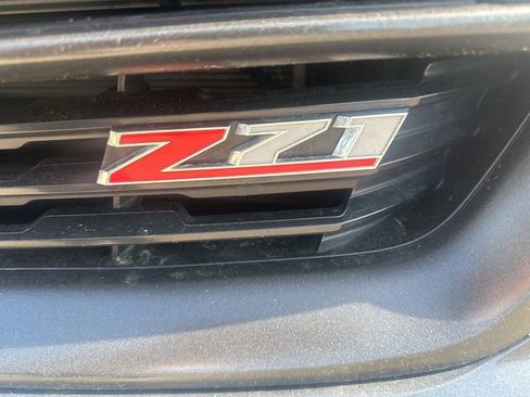 Used 2015 Chevrolet Colorado Z71 AWD/4WD image 8