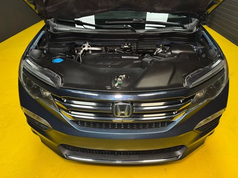 Used 2016 Honda Pilot Touring image 59