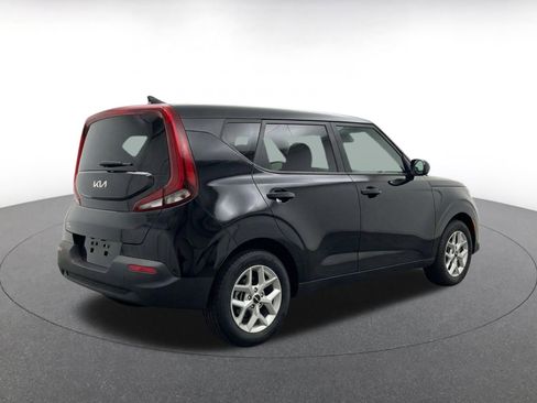 Used 2025 Kia Soul LX w/ LX Technology Package FWD image 9
