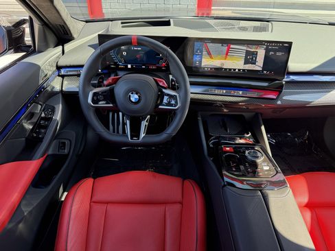 Used 2026 BMW M5 w/ Carbon Package image 19