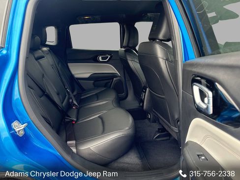 Used 2025 Jeep Compass Limited AWD/4WD image 12