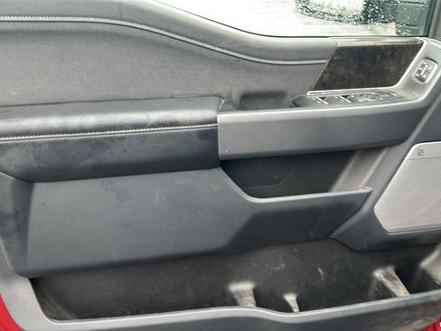 Used 2024 Ford F350 Lariat image 9