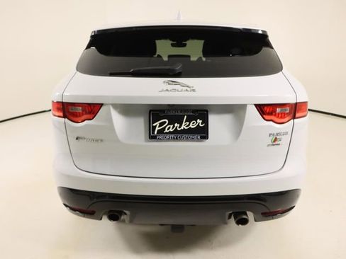 Used 2019 Jaguar F-PACE S image 4
