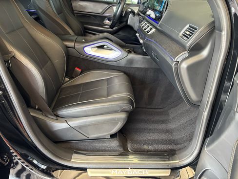Used 2023 Mercedes-Benz Maybach GLS 600 4MATIC image 25