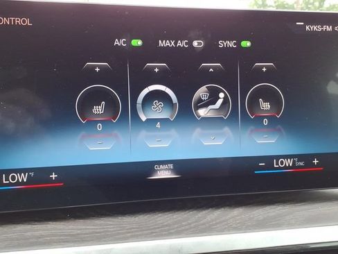 Used 2024 BMW 430i Convertible RWD image 9
