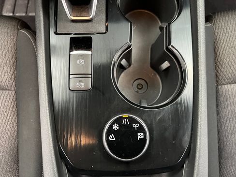 Used 2025 Nissan Rogue SV AWD/4WD image 45
