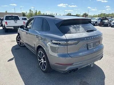 Used 2021 Porsche Cayenne Turbo S AWD/4WD image 8