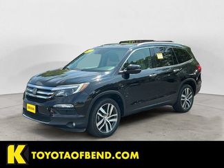 Used 2017 Honda Pilot Touring video 1