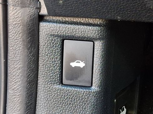 Used 2024 Honda Accord EX image 25