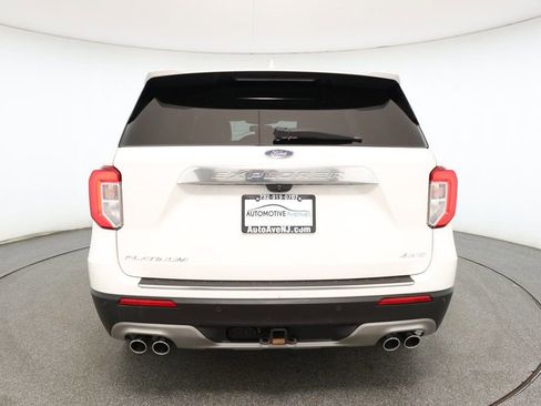 Used 2022 Ford Explorer Platinum w/ Equipment Group 601A image 5