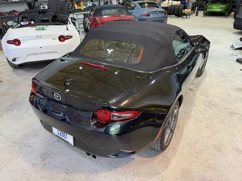 Used 2016 MAZDA MX-5 Miata Grand Touring RWD image 3
