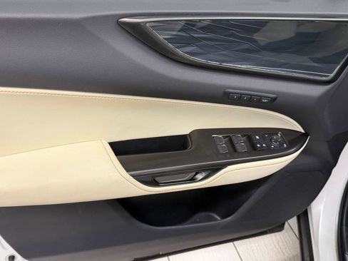 Used 2024 Lexus NX 350 AWD image 11