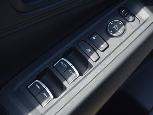 Used 2023 Honda Accord EX image 11