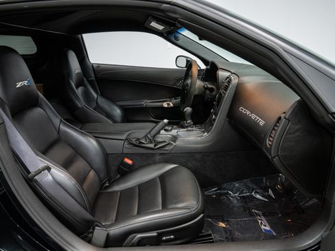 Used 2009 Chevrolet Corvette ZR1 w/ Preferred Equipment Group RWD image 36