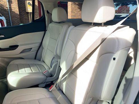 Used 2023 GMC Acadia Denali w/ Denali Ultimate Package image 26