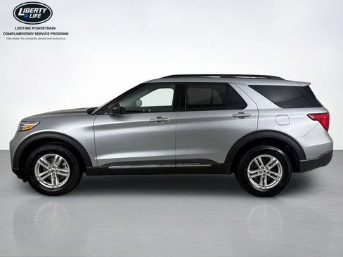 Certified 2023 Ford Explorer XLT w/ Equipment Group 202A AWD/4WD image 7