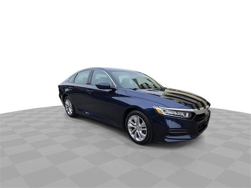 Used 2019 Honda Accord LX image 2