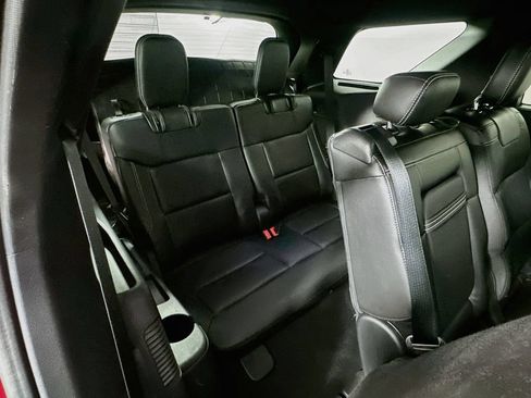 Used 2022 Ford Explorer ST w/ Equipment Group 401A AWD/4WD image 28