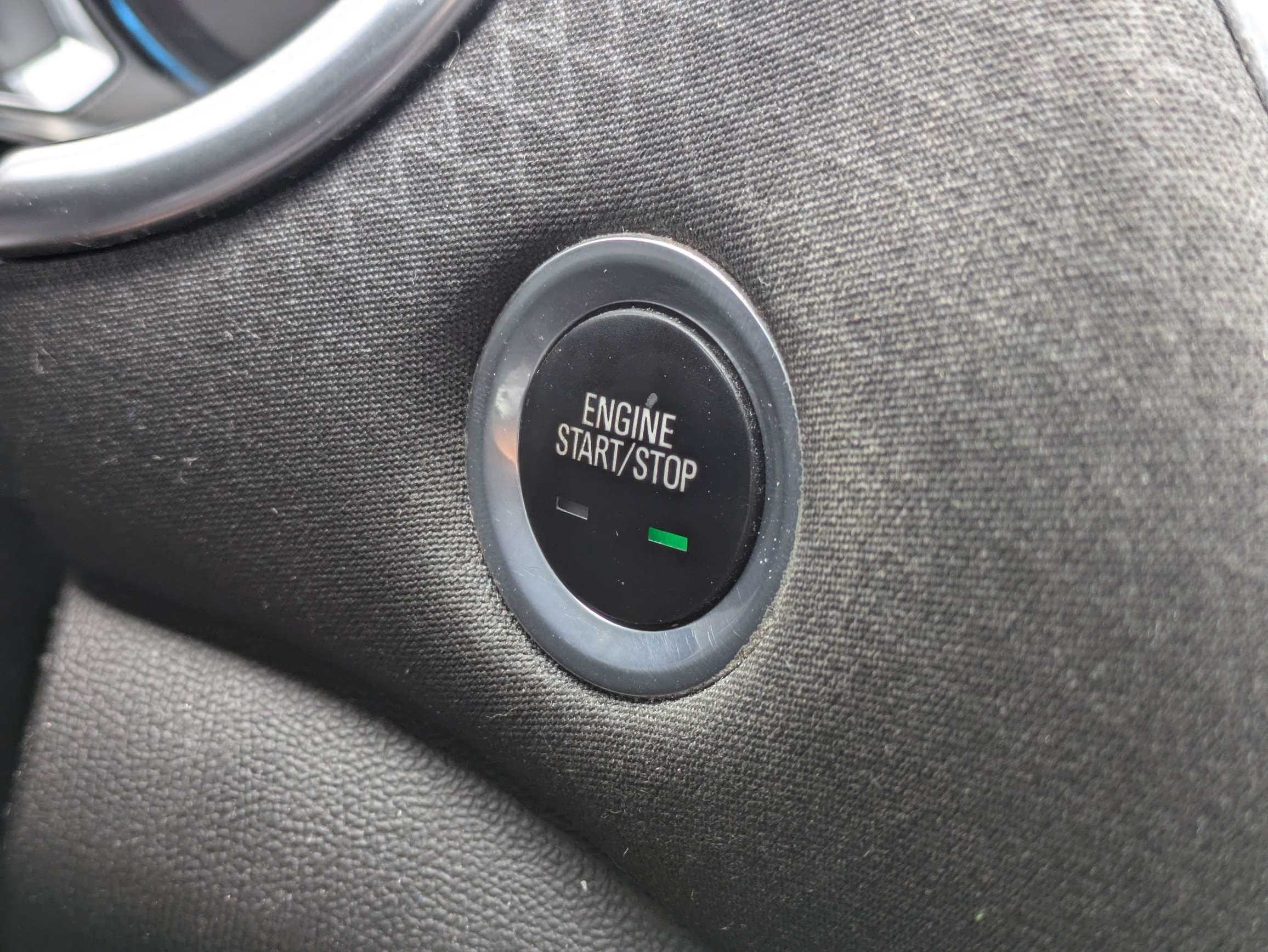 Used 2018 Chevrolet Malibu LT FWD image 27