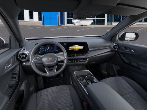 New 2026 Chevrolet Equinox LT image 16