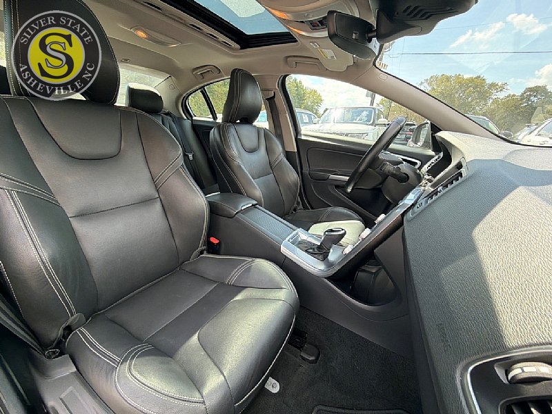 Used 2018 Volvo S60 T5 Dynamic w/ Vision Package AWD/4WD image 16