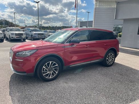 Used 2022 Lincoln Corsair FWD w/ Equipment Group 101A image 3