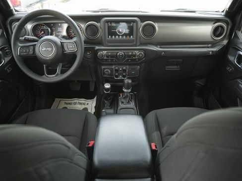 Used 2023 Jeep Gladiator Willys image 20