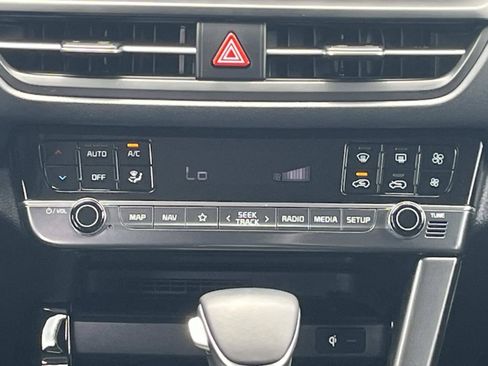 Used 2024 Kia Seltos SX AWD/4WD image 12