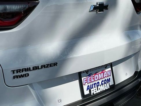 Used 2024 Chevrolet TrailBlazer RS w/ Convenience Package image 30