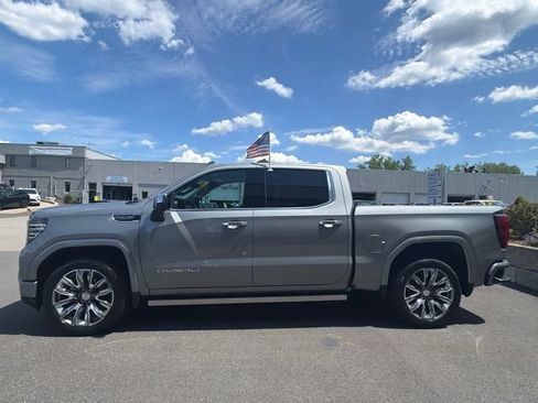 Used 2023 GMC Sierra 1500 Denali w/ Denali Reserve Package AWD/4WD image 4