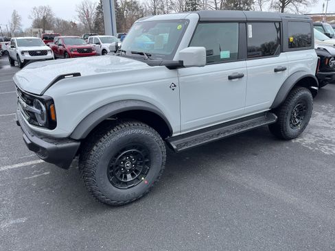 New 2026 Ford Bronco Outer Banks w/ Sasquatch Package AWD/4WD image 26