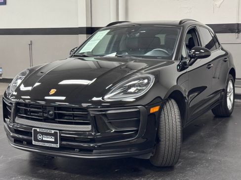 Used 2024 Porsche Macan AWD/4WD image 6