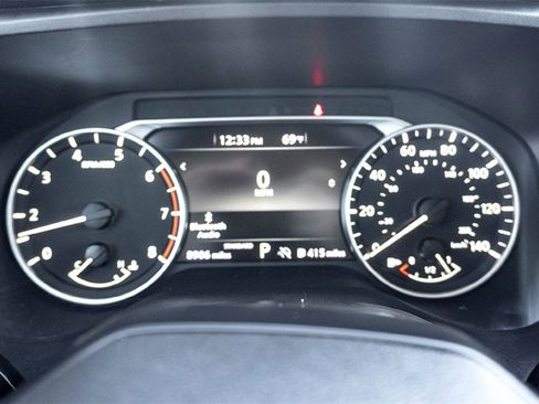 Used 2025 Nissan Rogue S image 22