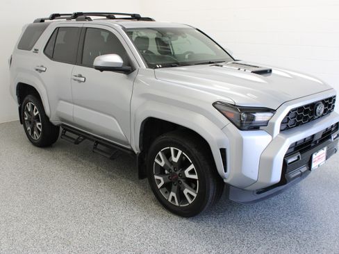 Used 2025 Toyota 4Runner TRD Sport Premium RWD image 4