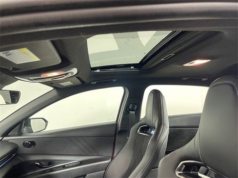 Used 2024 Hyundai Elantra N image 17