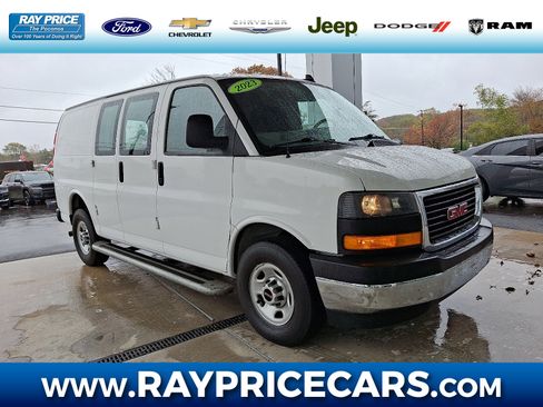 Used 2023 GMC Savana 2500 w/ Driver Convenience Package image 1