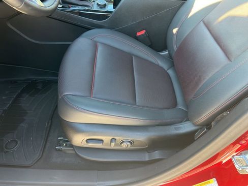 Used 2022 Chevrolet Blazer RS w/ Enhanced Convenience Package image 10