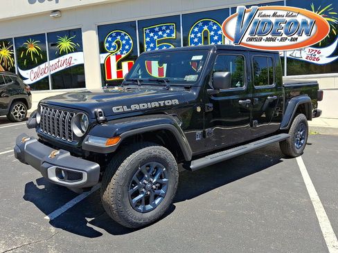 New 2026 Jeep Gladiator Sport AWD/4WD image 1